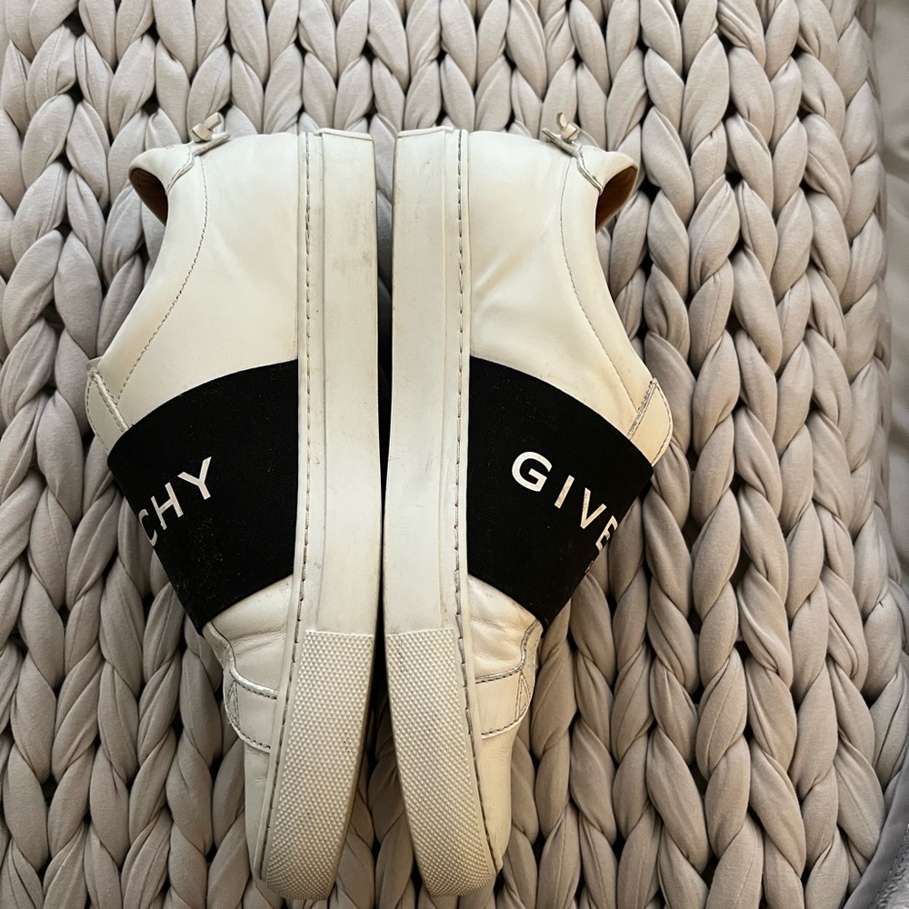 Givenchy Sneakers!! - Picture 2 of 12